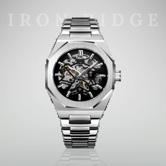 Elias Curren© Iron Ridge